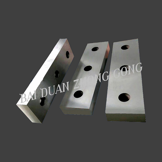 Industrial Metallurgical Blades
